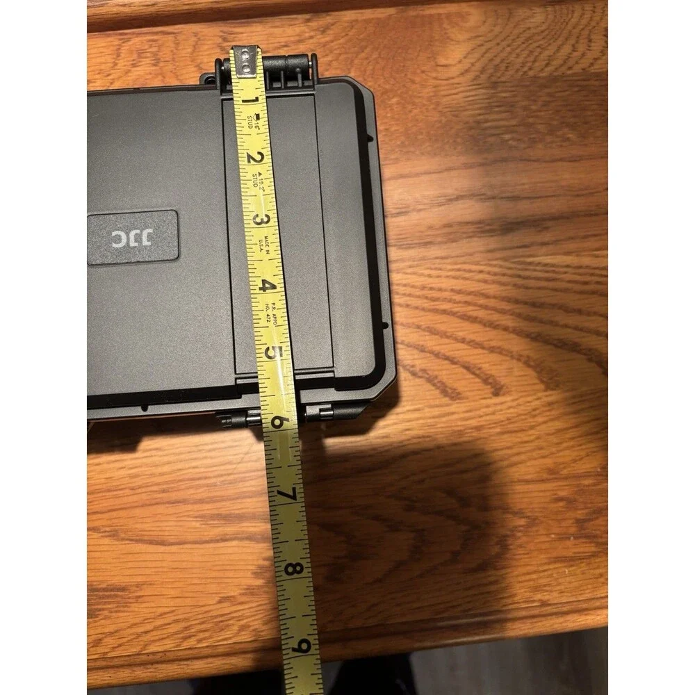 NIB -  JJC Professional JBC-15X135 Waterproof 35mm Film Case Canisters Holder